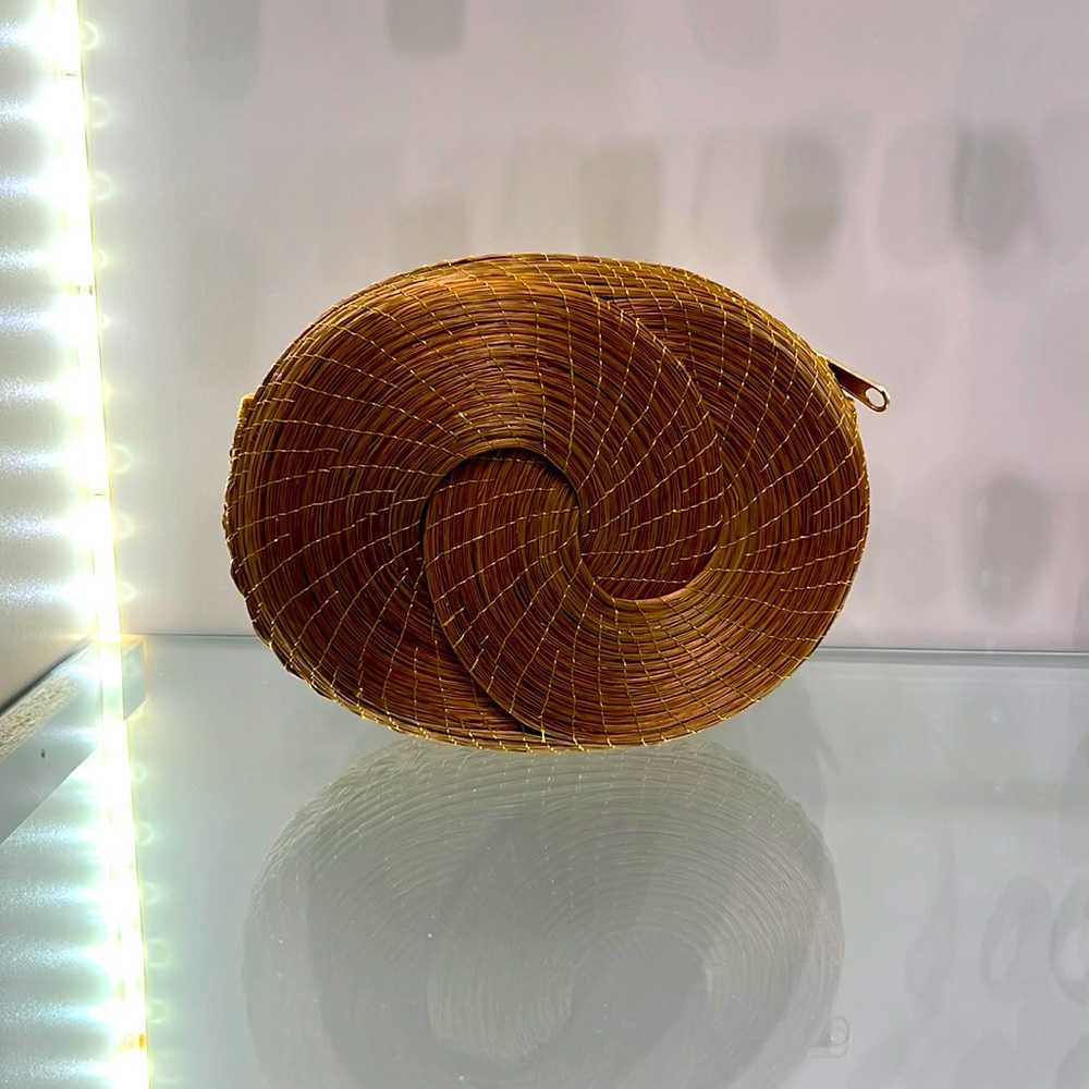 Purse Capim Dourado Handmade Brazil Metallic Woven Natural Tan